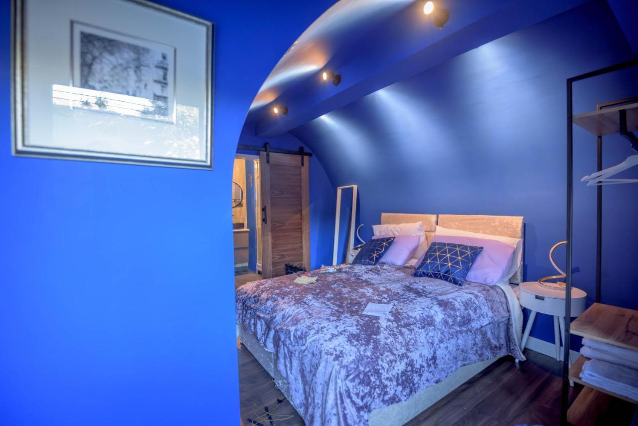 Quirky Vaulted Flat With Terrace Daire Bath Dış mekan fotoğraf