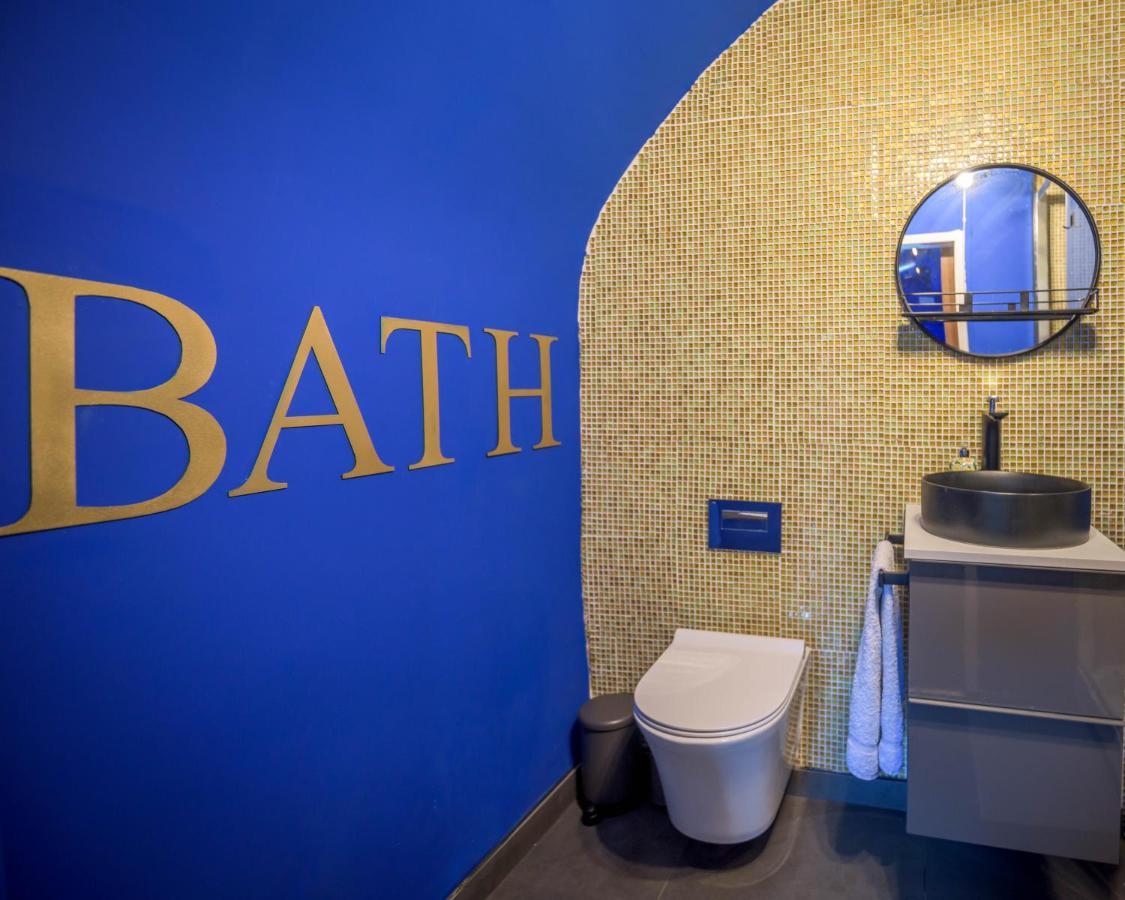 Quirky Vaulted Flat With Terrace Daire Bath Dış mekan fotoğraf