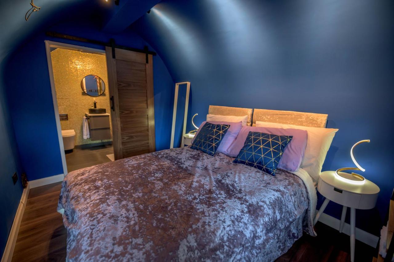 Quirky Vaulted Flat With Terrace Daire Bath Dış mekan fotoğraf