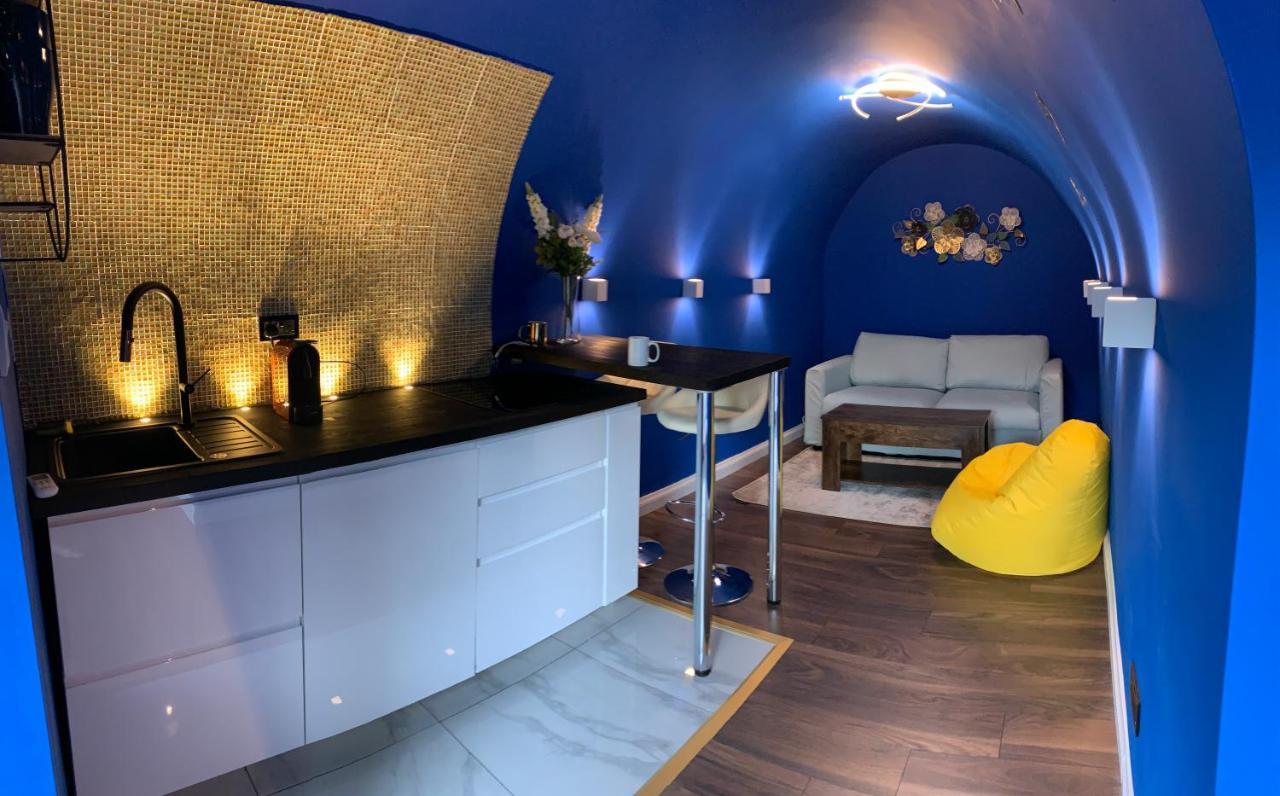 Quirky Vaulted Flat With Terrace Daire Bath Dış mekan fotoğraf